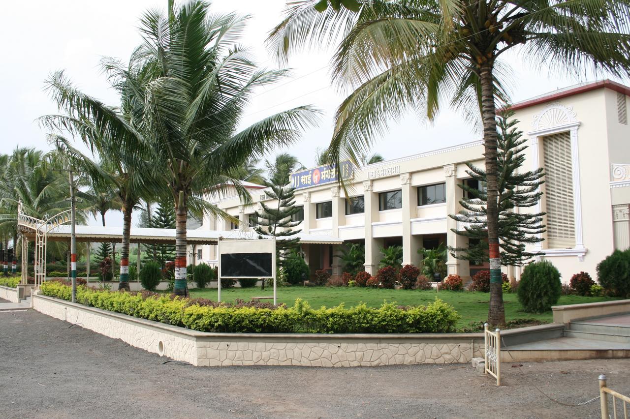Hotel Sai International Peth  Zewnętrze zdjęcie